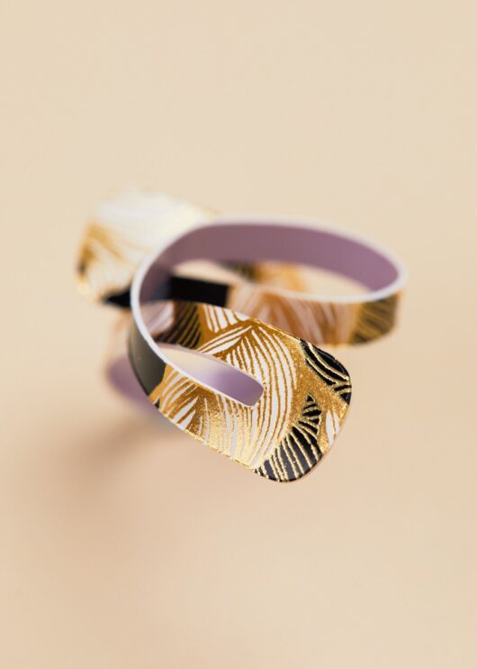 LOOP Pinky Ring, “Calla Lily” – The official Claude online store